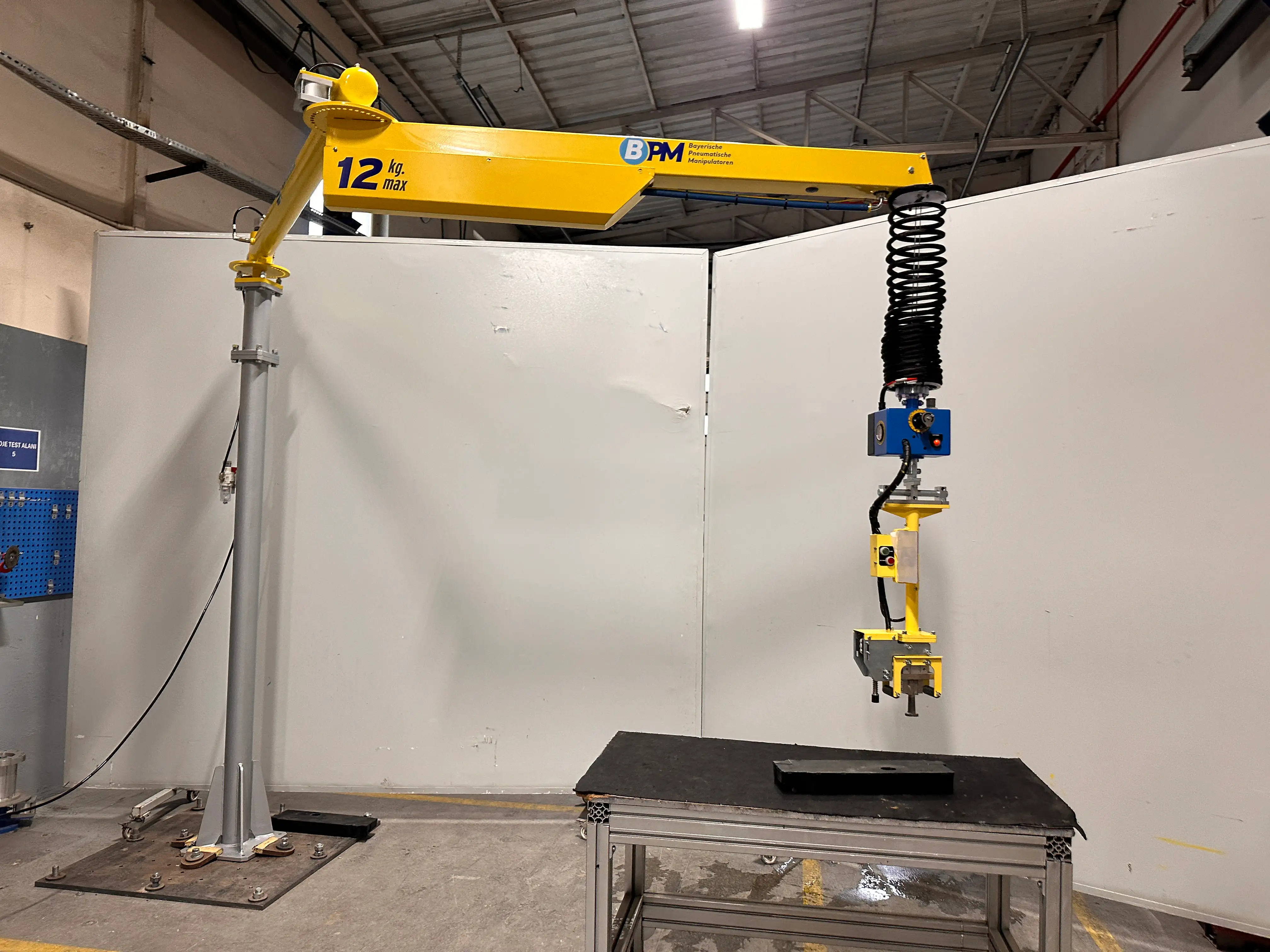 BPM Seilmanipulator für ergonomische Lasthandhabung